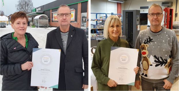 Kommunstyrelsens ordförande Tomas Egmark delade ut diplom till Älvsby handels ordförande Barbro Nilsson och Elisabeth Öhman Nordström, ordförande i Företagarna Älvsbyn.