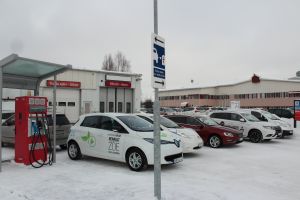 Snabbladdstation hos OKQ8 i Luleå. Foto Elisabeth Viktorsson