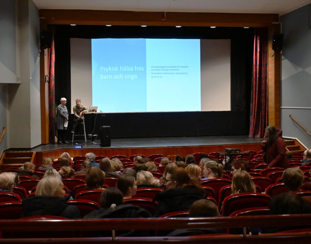 Föreläsning: den psykiska hälsan hos barn och unga, i biosalen på forum