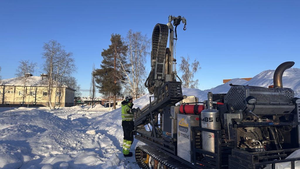 Geoundersökning på Leken 12.