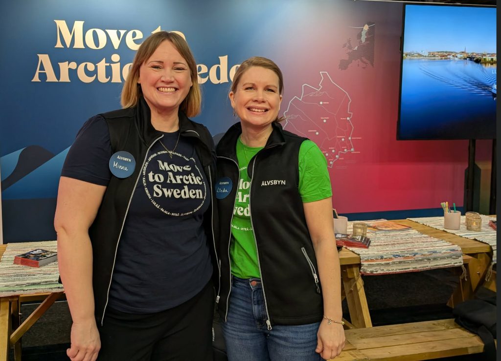 Minna och Linda representerade Älvsbyns kommun på Emigration Expo.