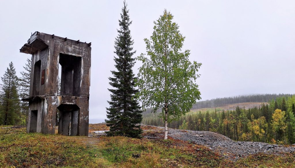 Kvarlämning i Laver.